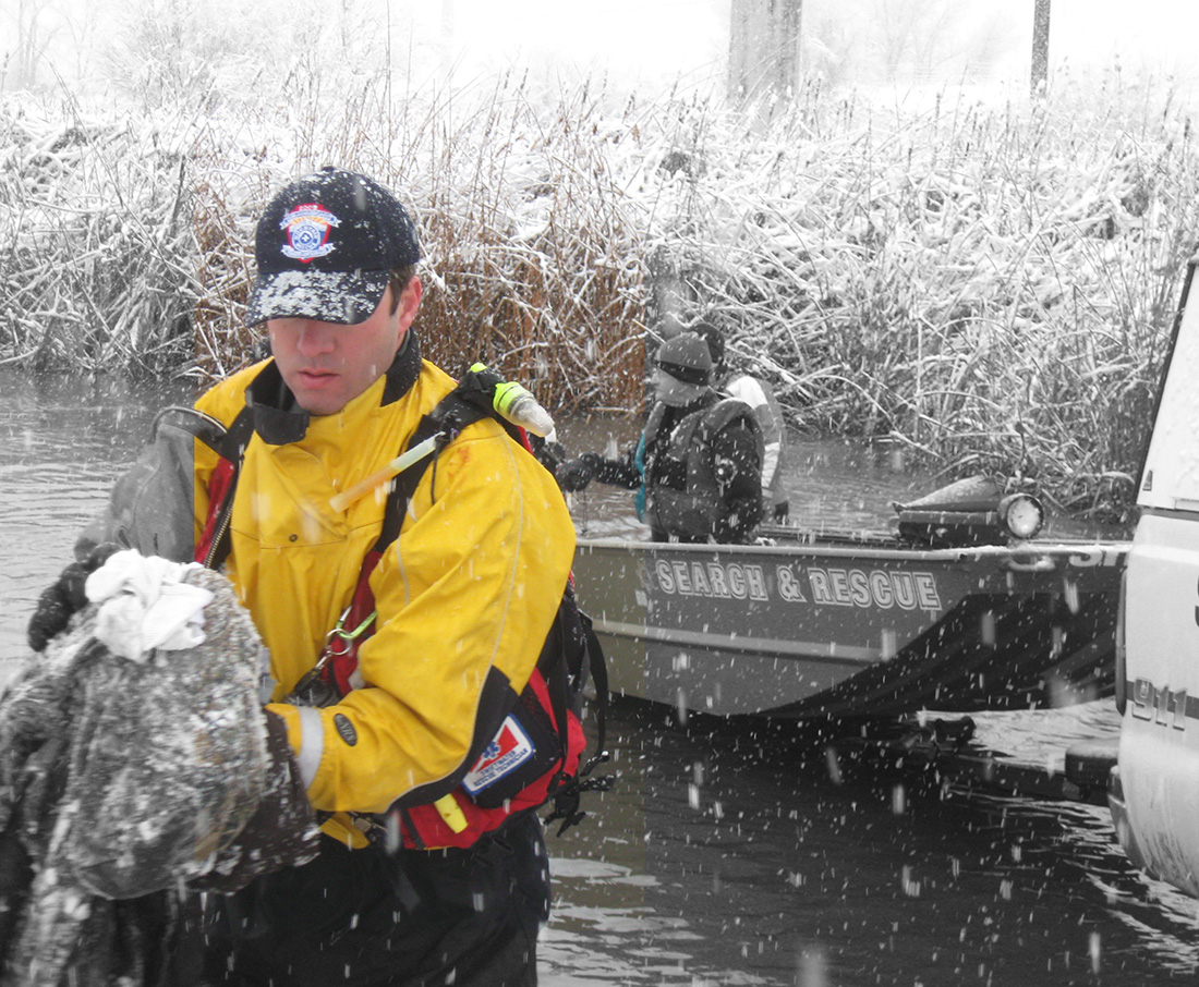 Dive and open water rescue operations on Utah Lake